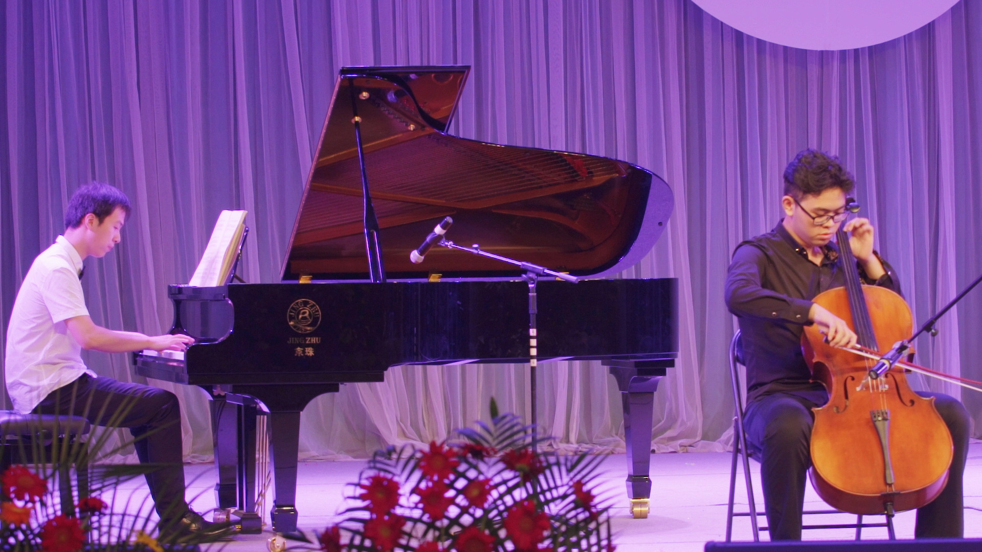  不忘初心 8再犹豫>阳艺8周年音乐会在济宁运河音乐厅隆重举行!